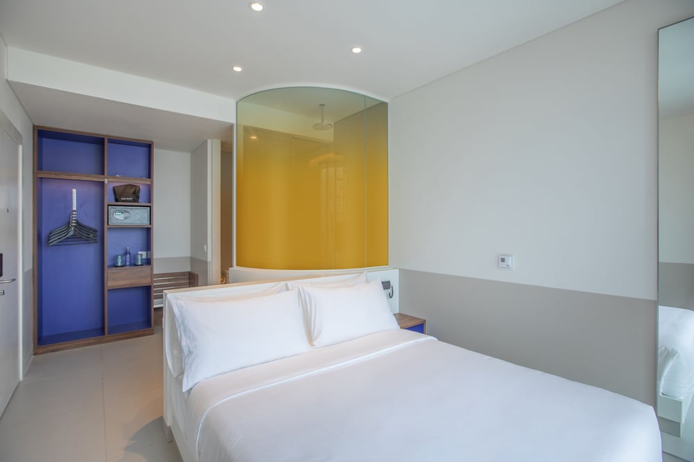 Wink, Lite, Queen Bed