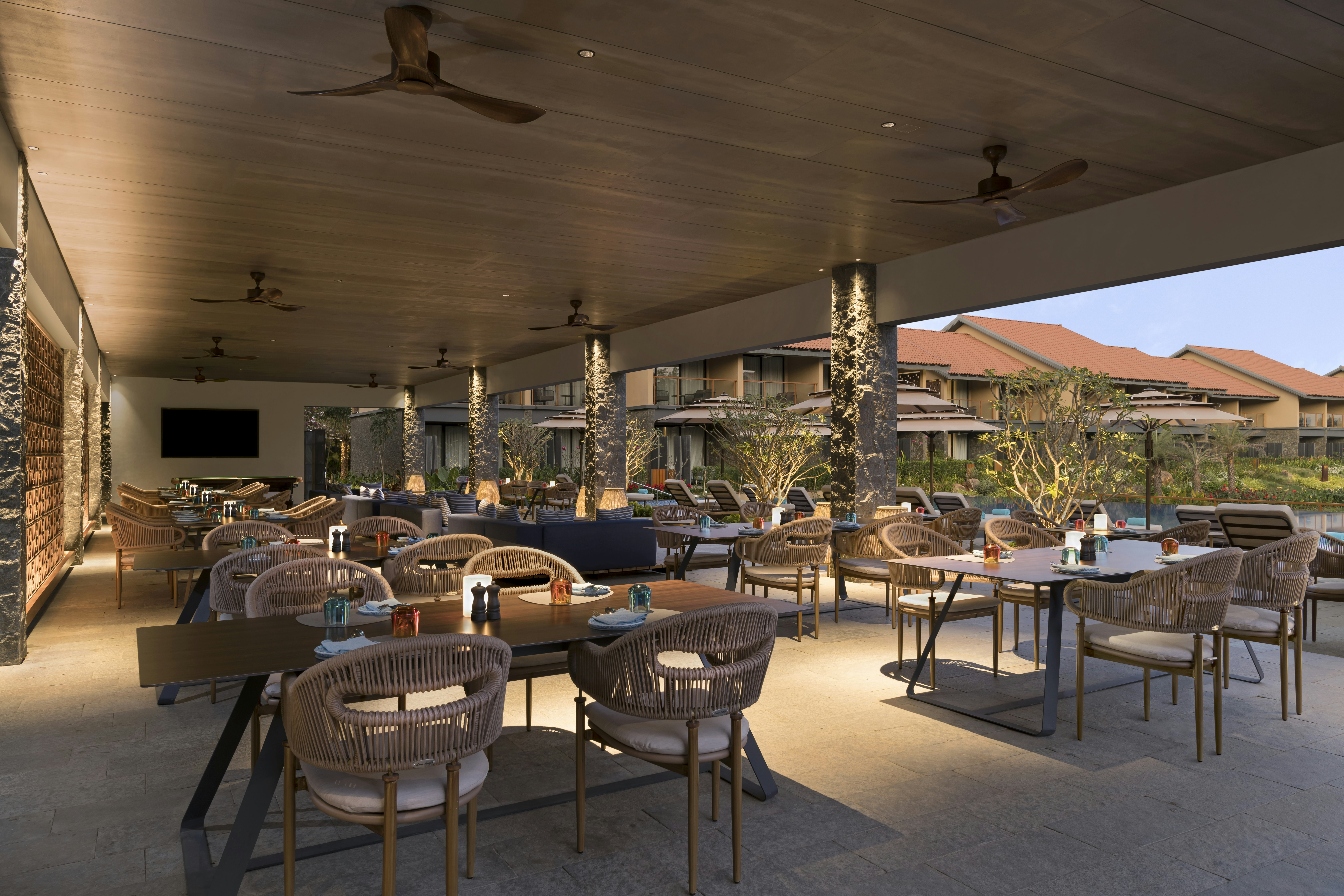 Hilton Hyderabad Genome Valley Resort and Spa 30/50