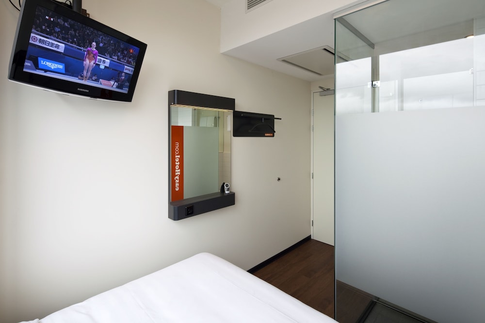 غرفة صغيرة مزدوجة، easyHotel Amsterdam City Centre 7/12