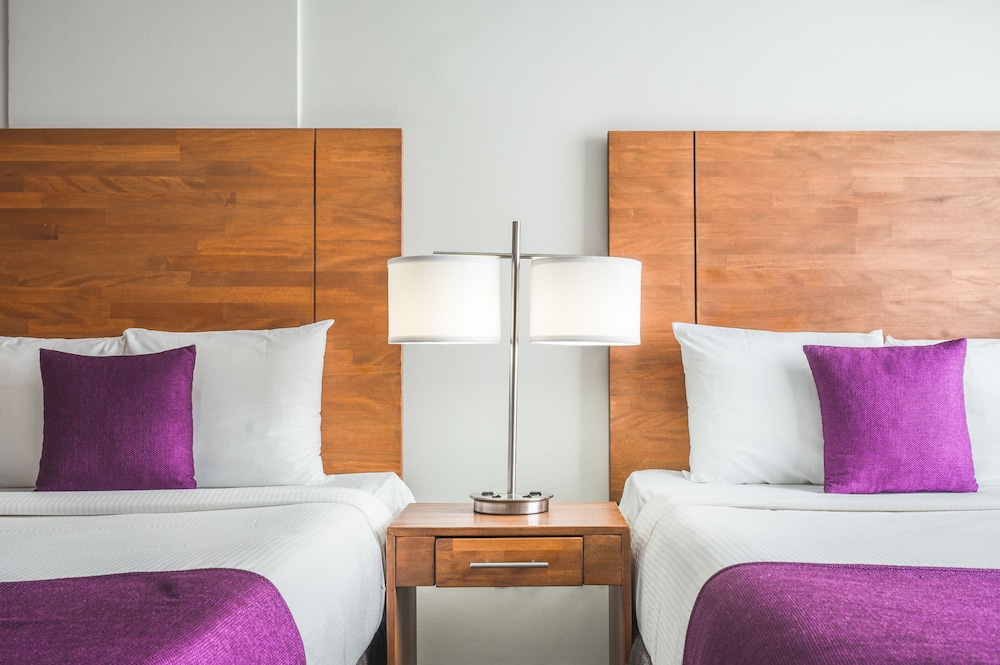 City Suites Curacao 36/70