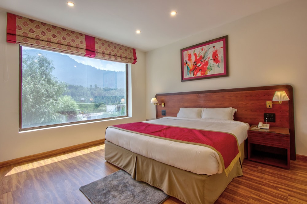 Span Inn & Suites 6/50