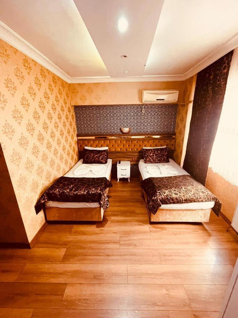 STANDARD, TWIN BEDS