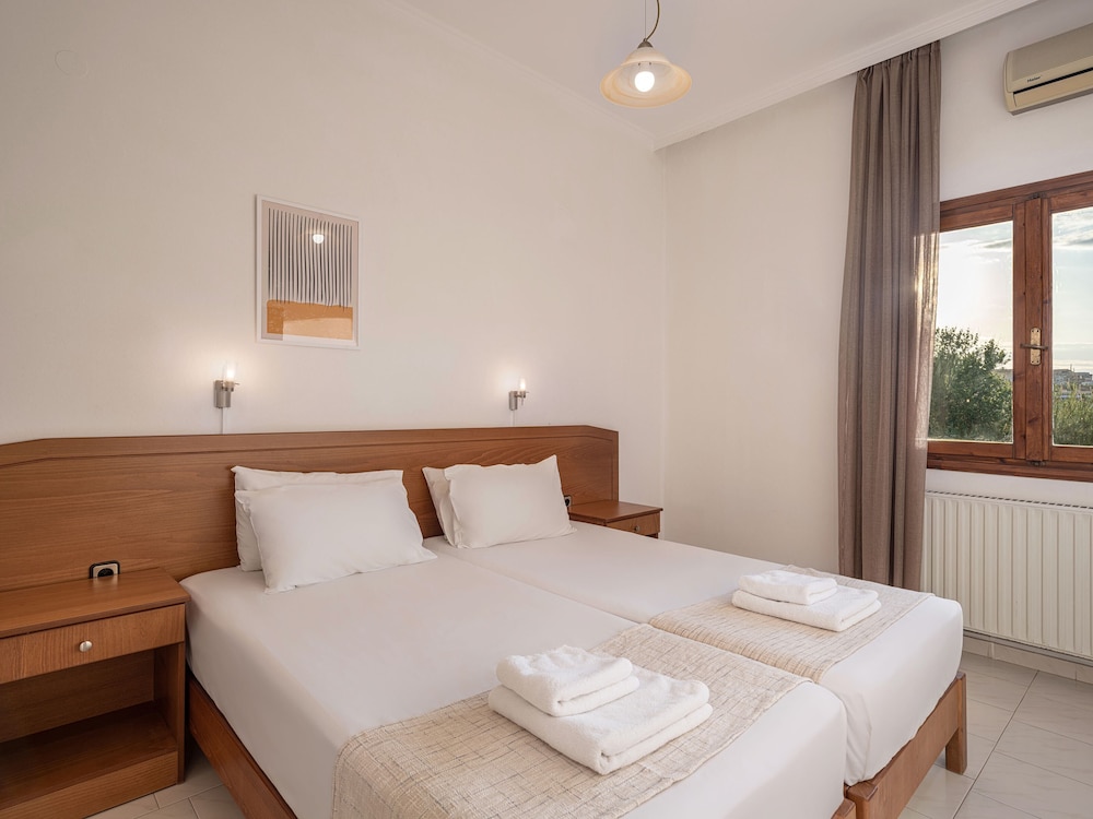Artemis Hotel Apartments 16/50