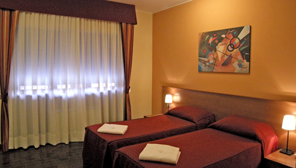 Hotel Forum 37/70