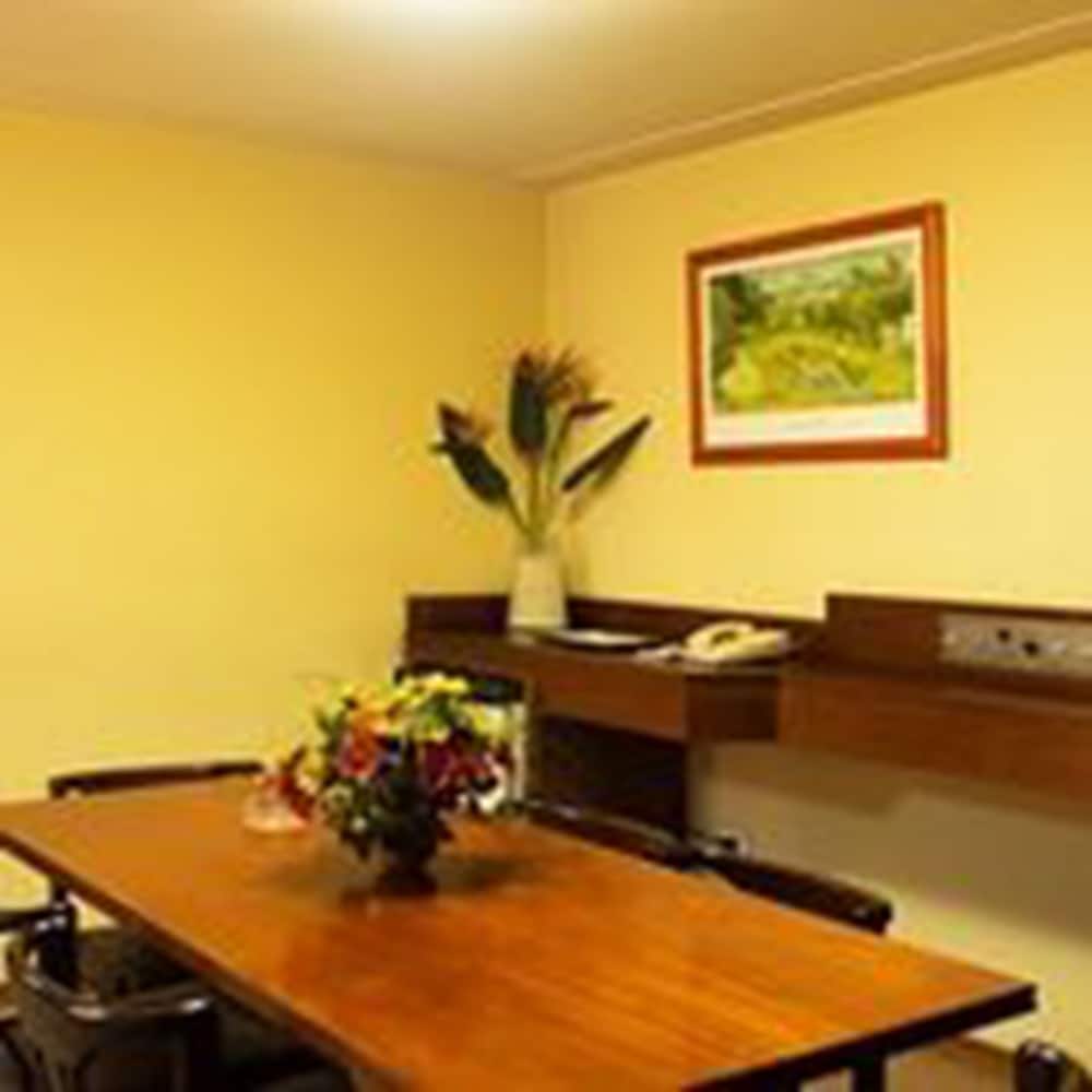 Hotel del Jardin 45/50