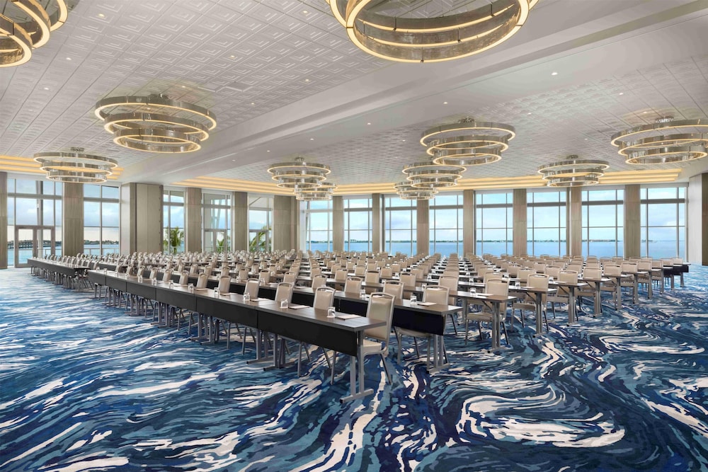 Sunsuites Villas at Sunseeker Resort, Curio by Hilton 18/50