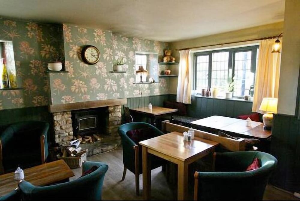 The Tollgate Inn 25/35
