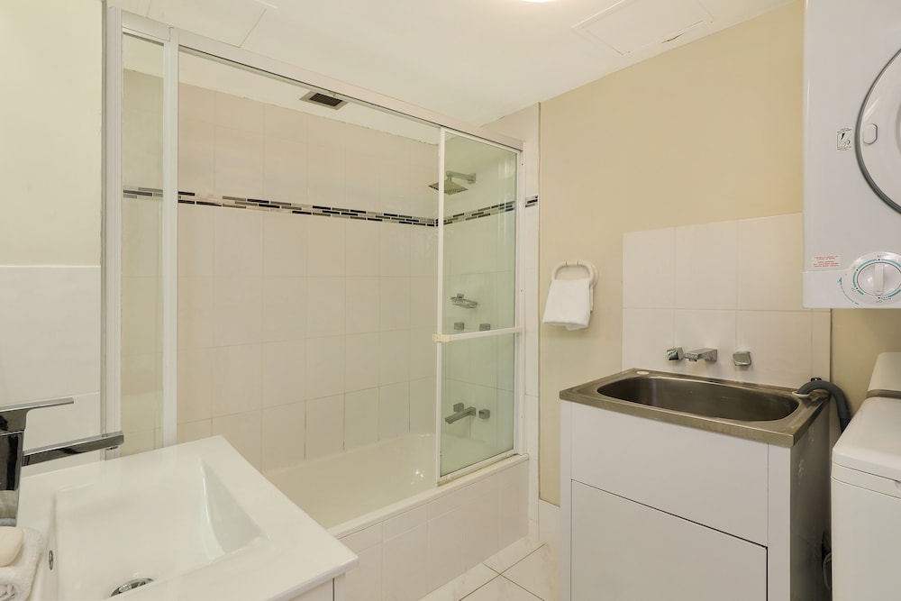 2 BEDROOMS, APARTMENT, GARDEN VIEW