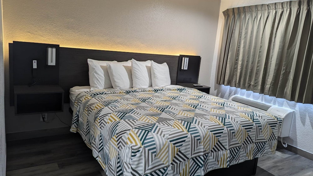 Motel6 Victoria, TX 33/52
