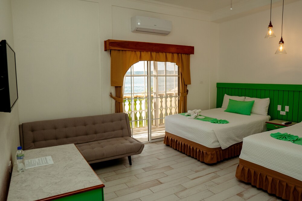 غرفة بريميوم ثلاثية بسريرين منفصلين مع أريكة، Hotel Petén 4/5