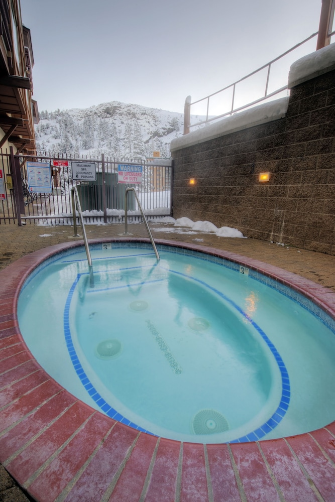 Kirkwood Resort 25/50
