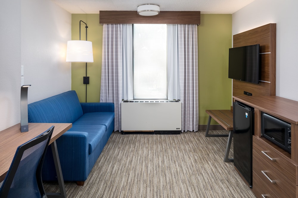 Holiday Inn Express Atlanta Airport College Park 32/57