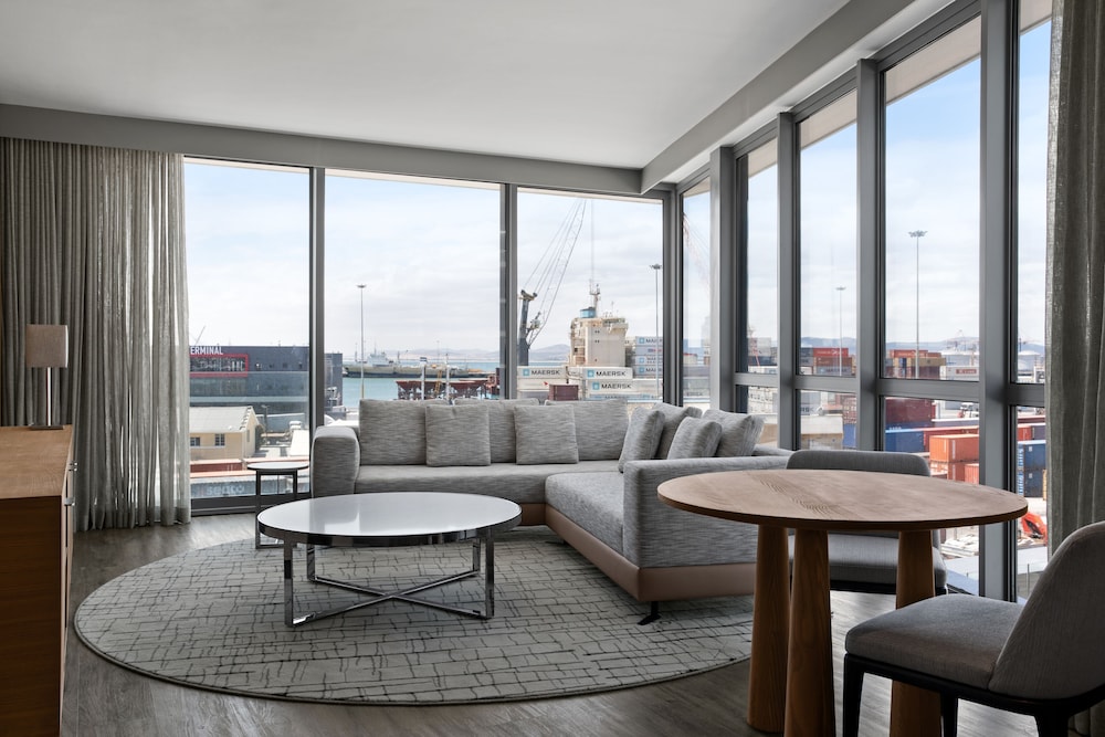 AC Hotel by Marriott Cape Town Waterfront 34/55
