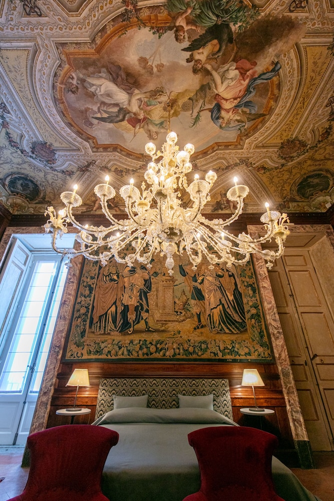 Palazzo Doria Napoli 3/50