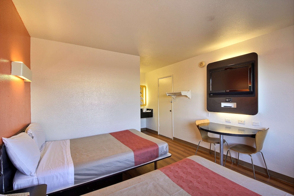 Motel6 Laredo Tx South 26/49