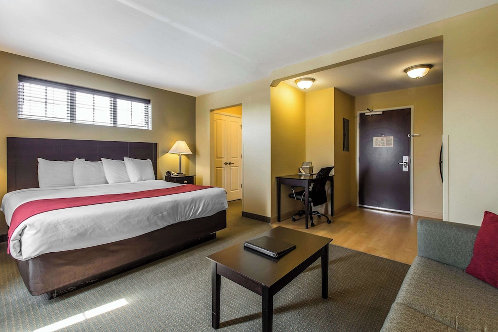 Upgrade, Efficiency, Suite, King Bed, Sofa