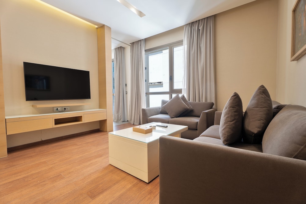 Saifi Suites 56/71