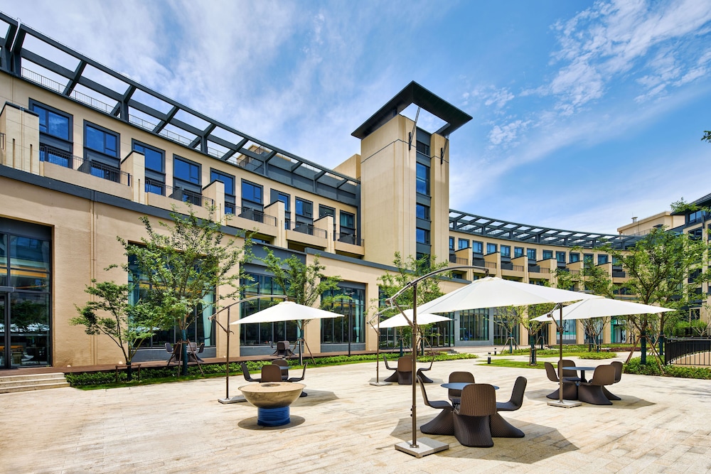 Q-Box Hotel Shanghai Sanjiagang 60/65