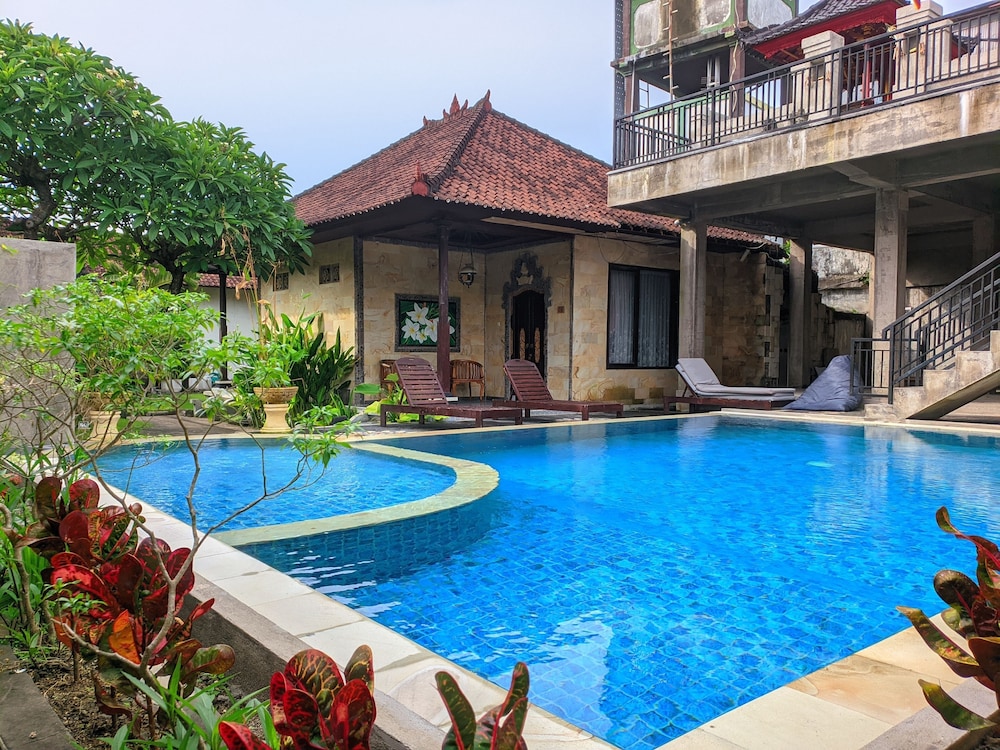 Taman Sari Cottages 2 45/49