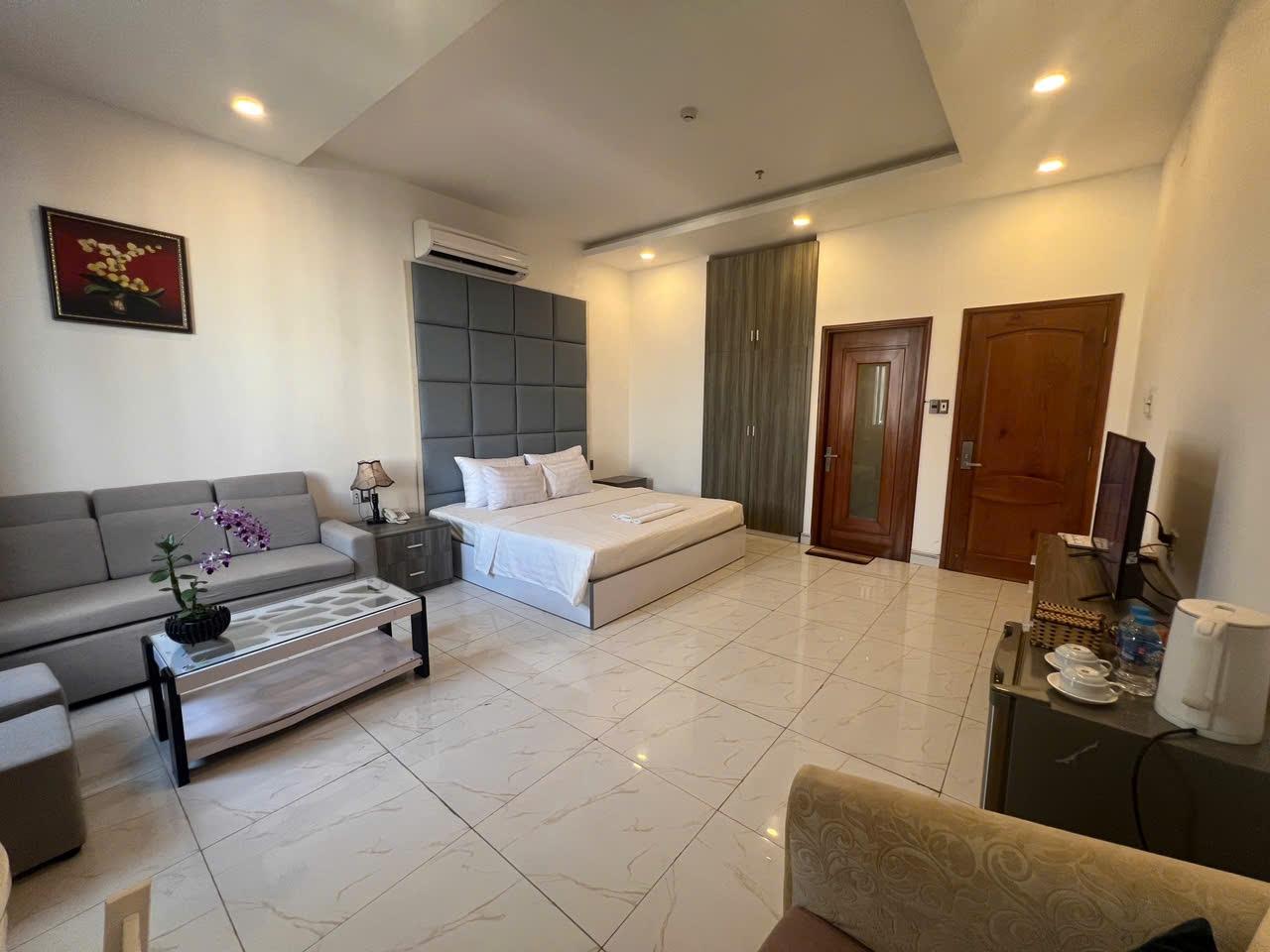 Semi Room, Superior, Semi Double Bed, City View، White Diamond Hotel - Airport 4/4