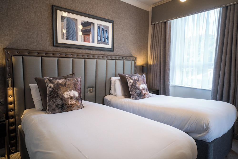 CLUB, PREMIUM, TWIN BEDS
