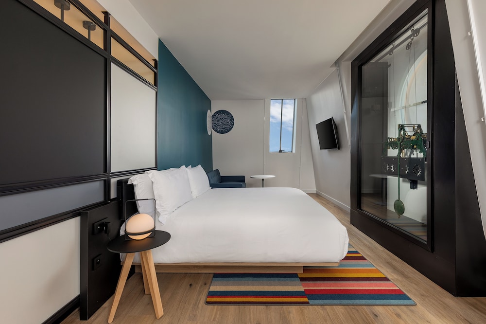 Aloft Hotel Dijon By Marriott 8/50