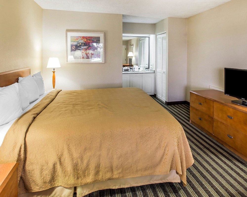 Quality Inn At the Mall - Valdosta 27/40