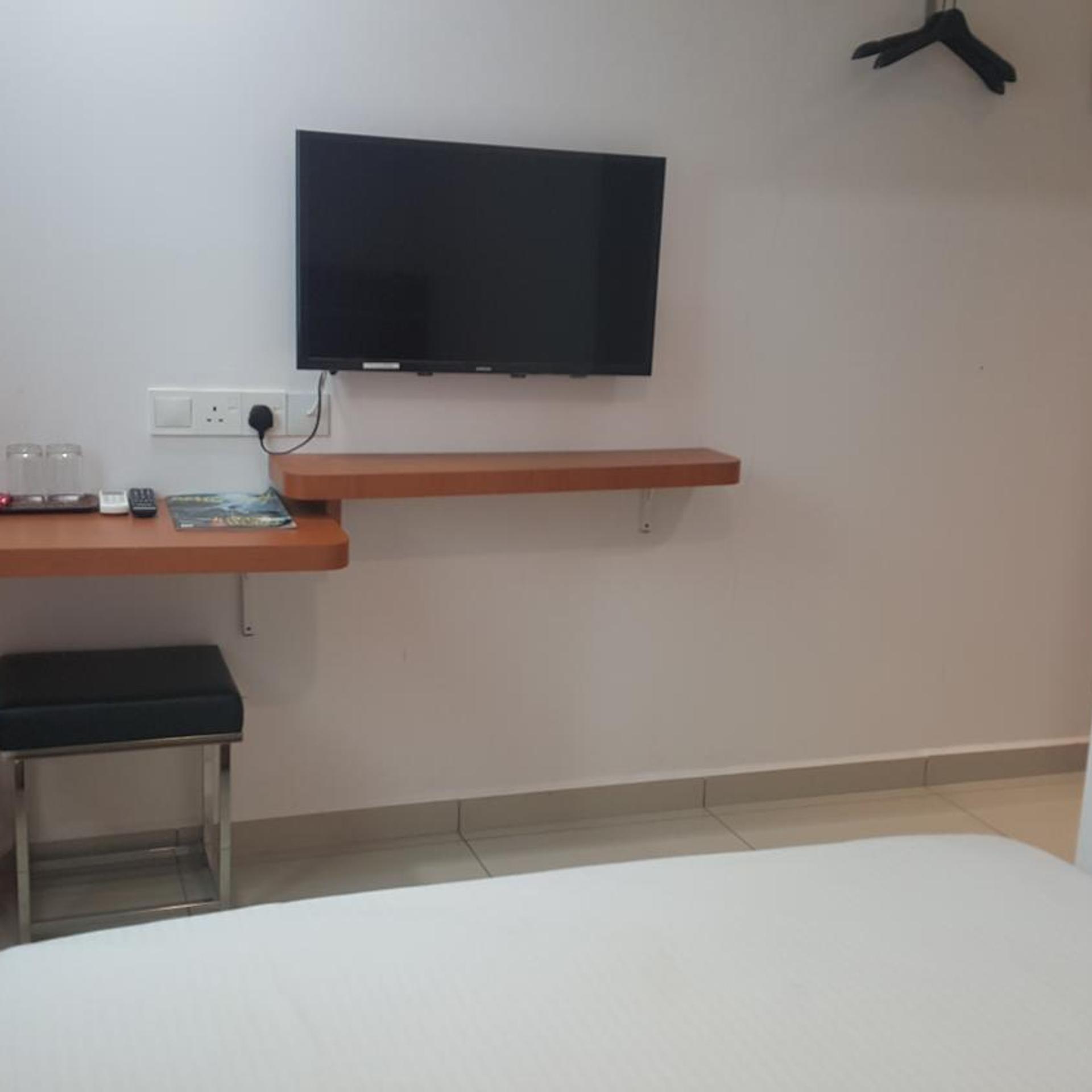 DOTA Hotel 27/28