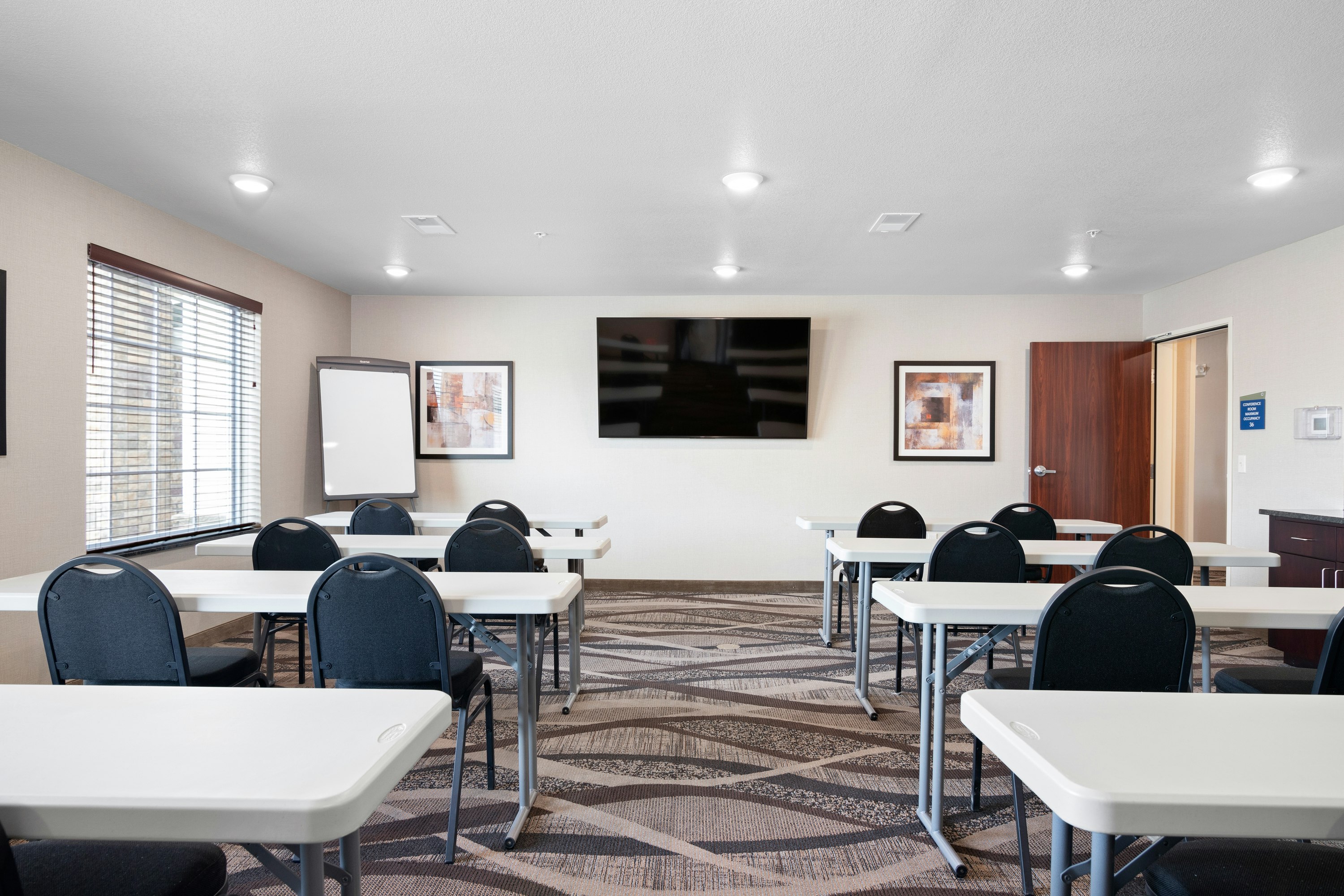 Cobblestone Inn & Suites - Yuma 25/38