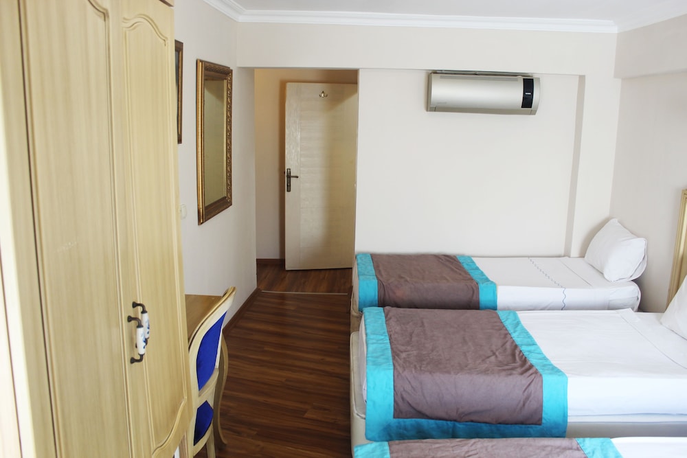 Divas Hotel 25/68