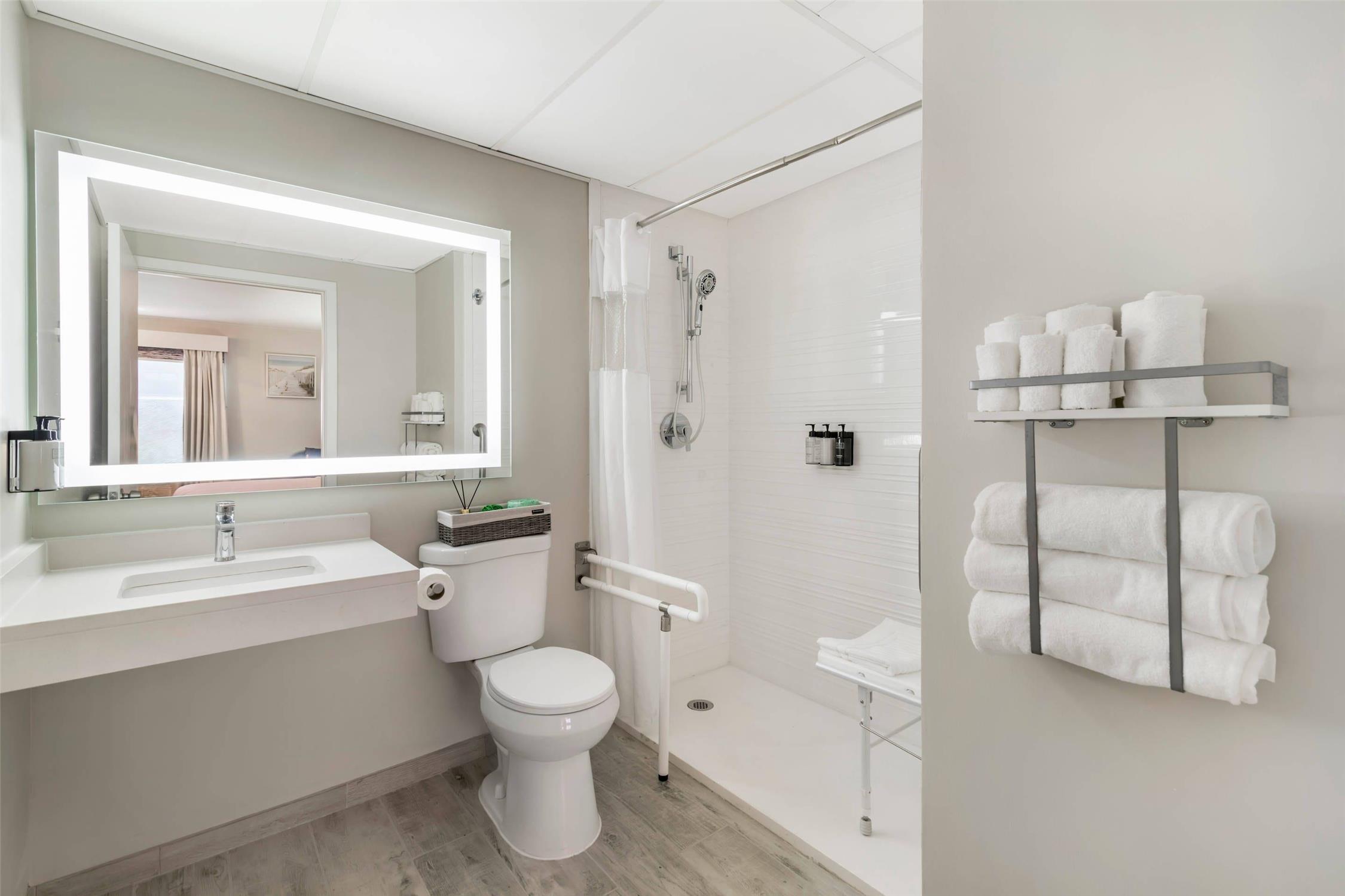Heritage House Inn on Cape Cod, an Ascend Collection Hotel 37/41