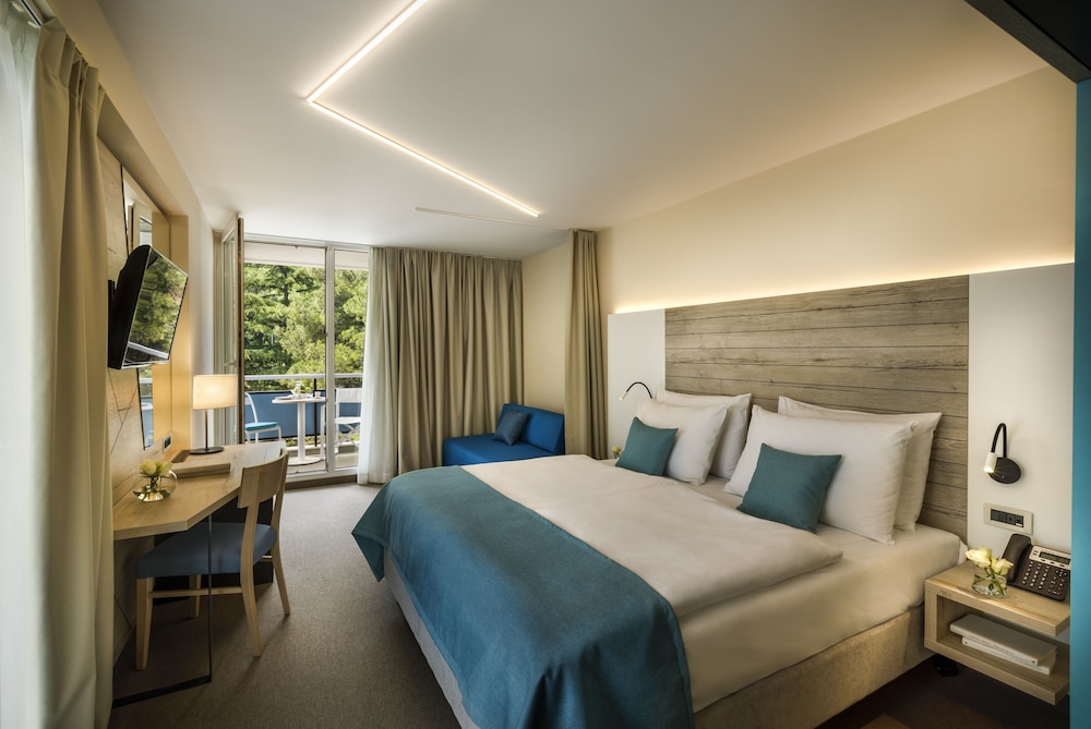 Superior, Twin Beds