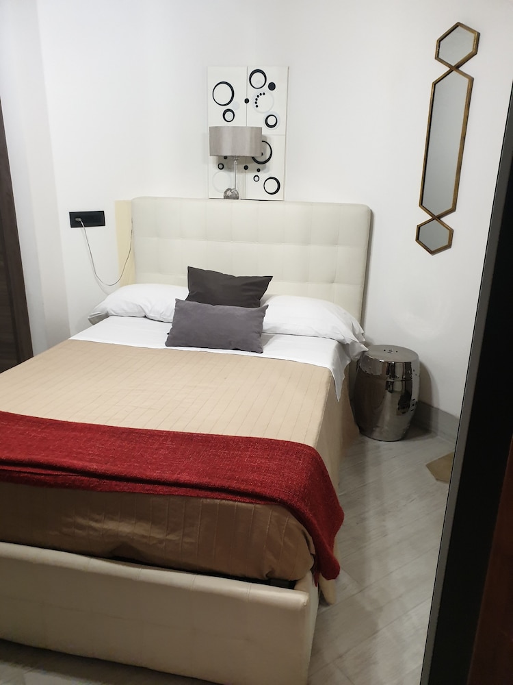 APARTHOTEL DEI MERCANTI 19/67
