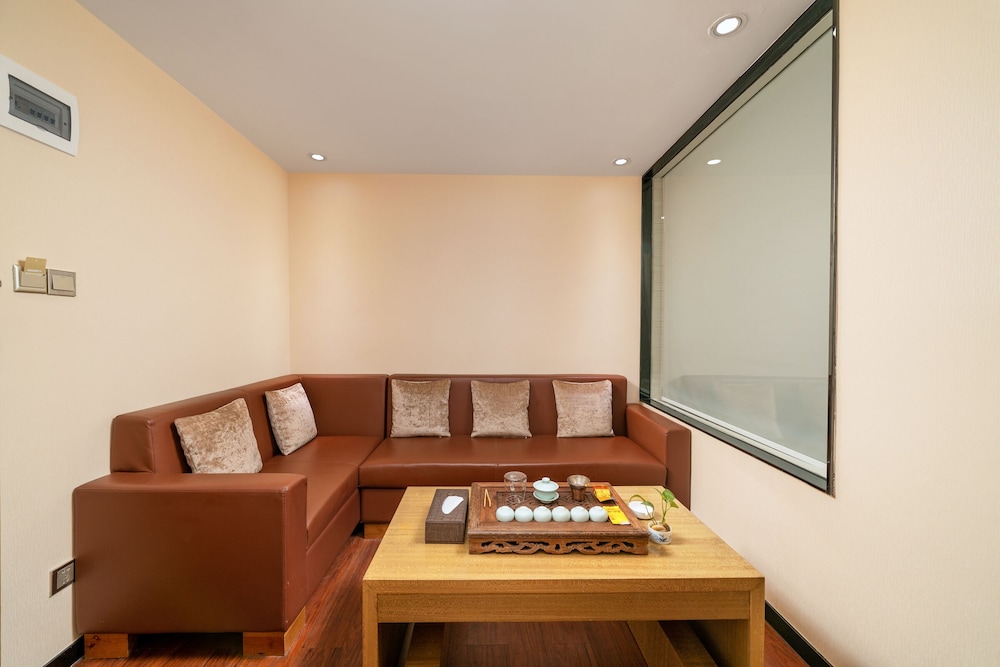 GUANGZHOU BOYI HOTEL 34/50