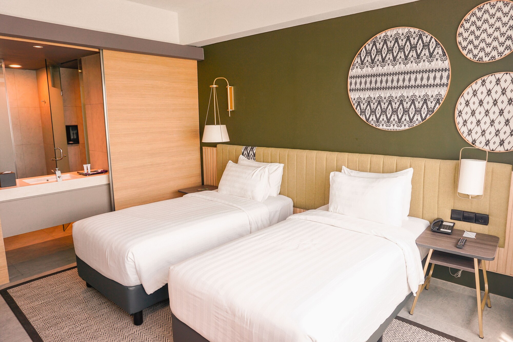 SUPERIOR, TWIN BEDS