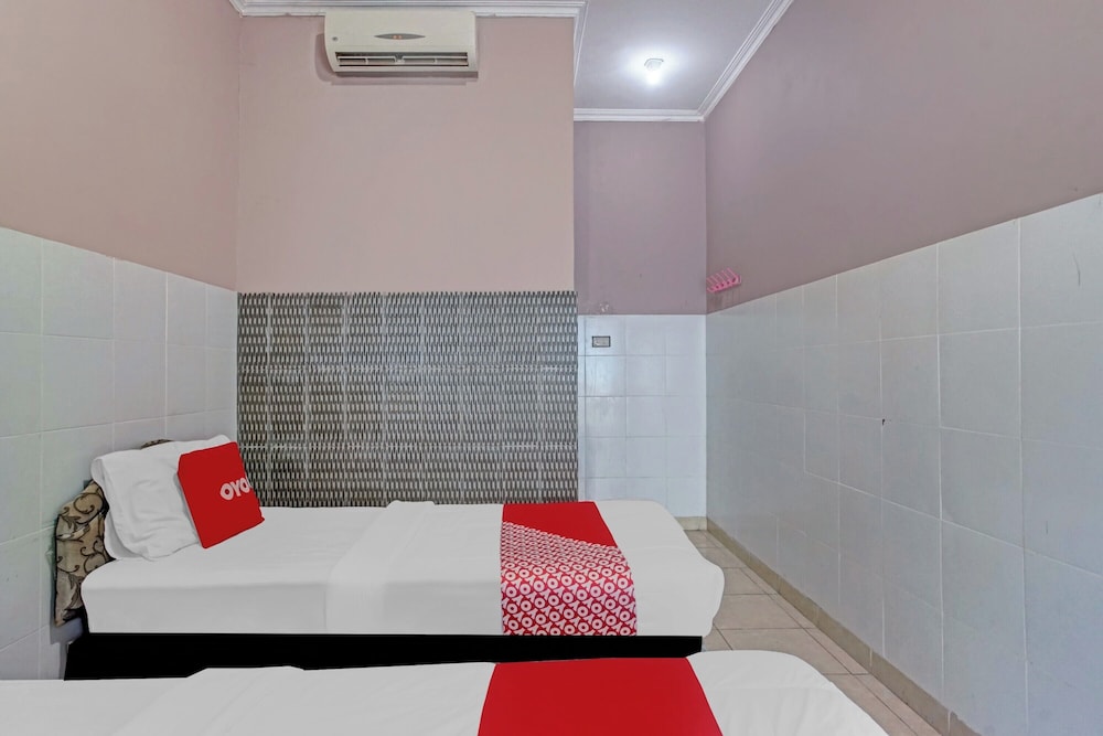 Hotel O Enggal Near Gor Saburai Formerly Hotel Pelangi 22/34