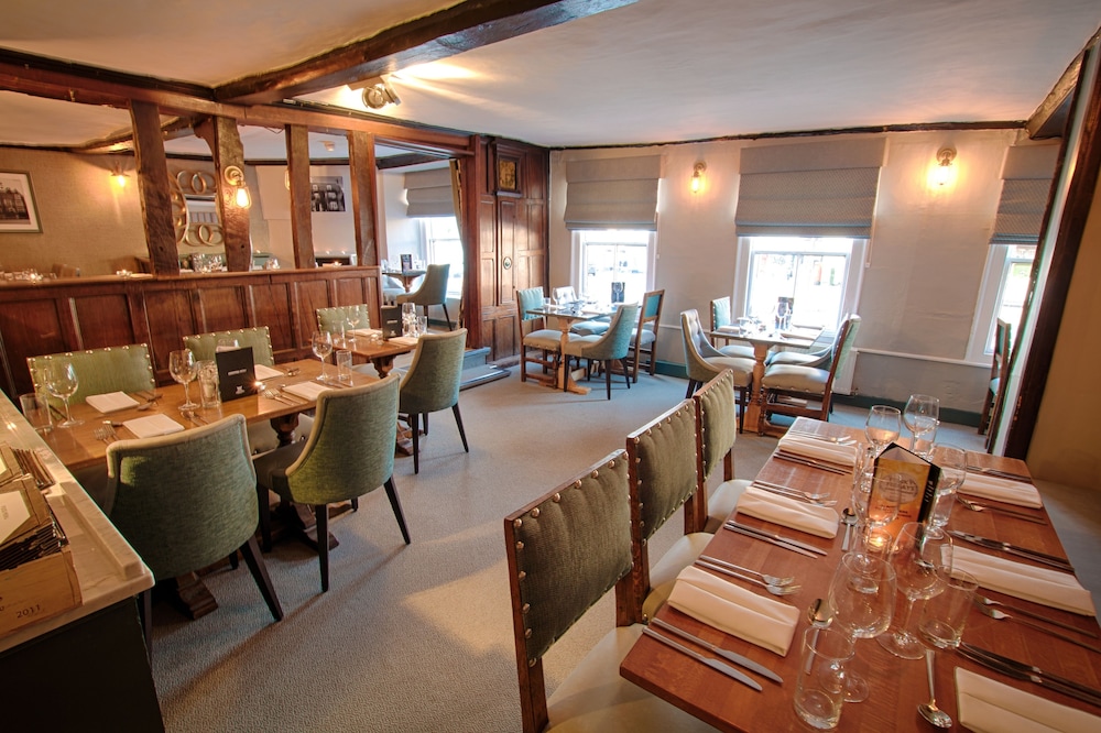 Saracens Head Hotel 37/50
