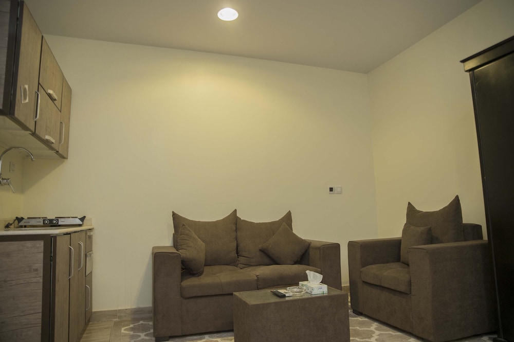 Al Eairy Apartments Al Qassim 1 32/36