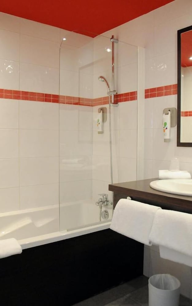Ibis Styles Segre 56/58