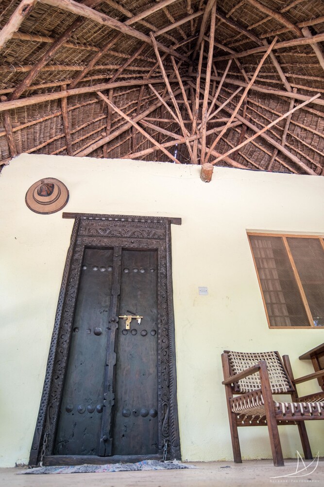 Casa Umoja Guesthouse 5/50