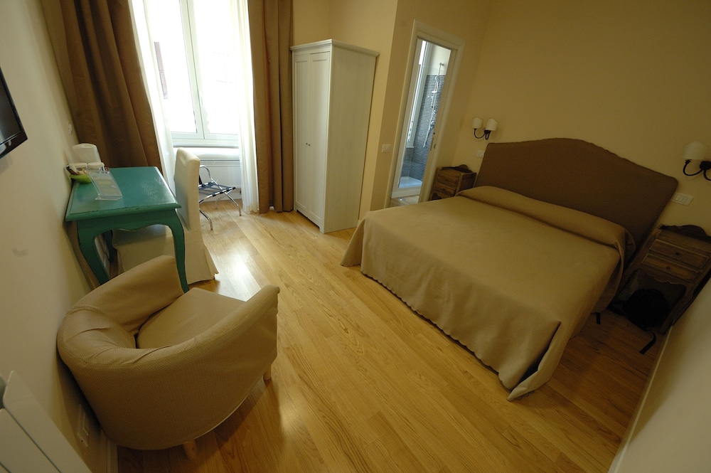 Residenza Dei Gracchi 16/34