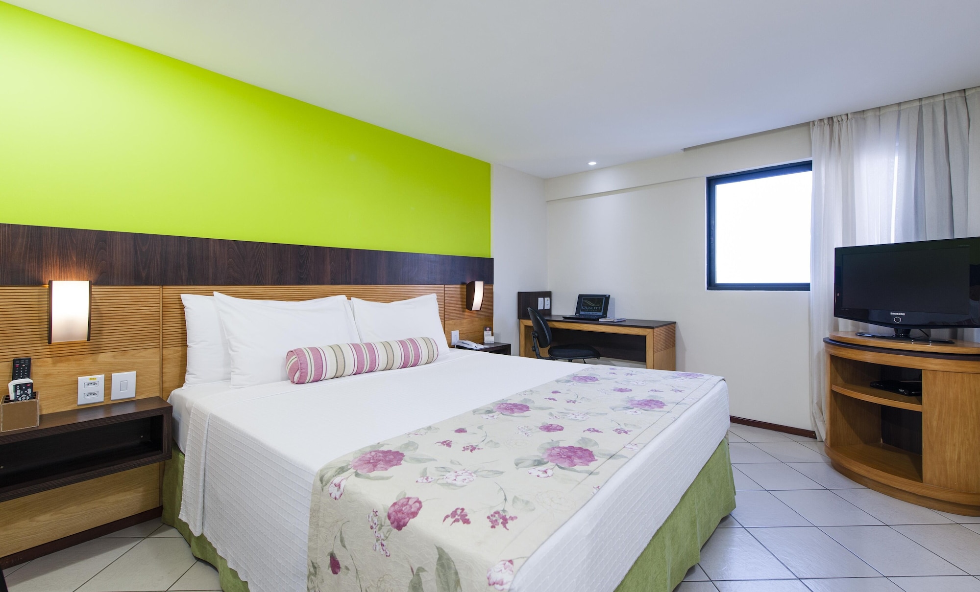 STANDARD, DOUBLE BED