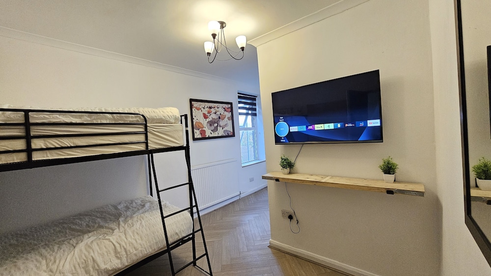 OYO Bros Inn Hotel 9/50
