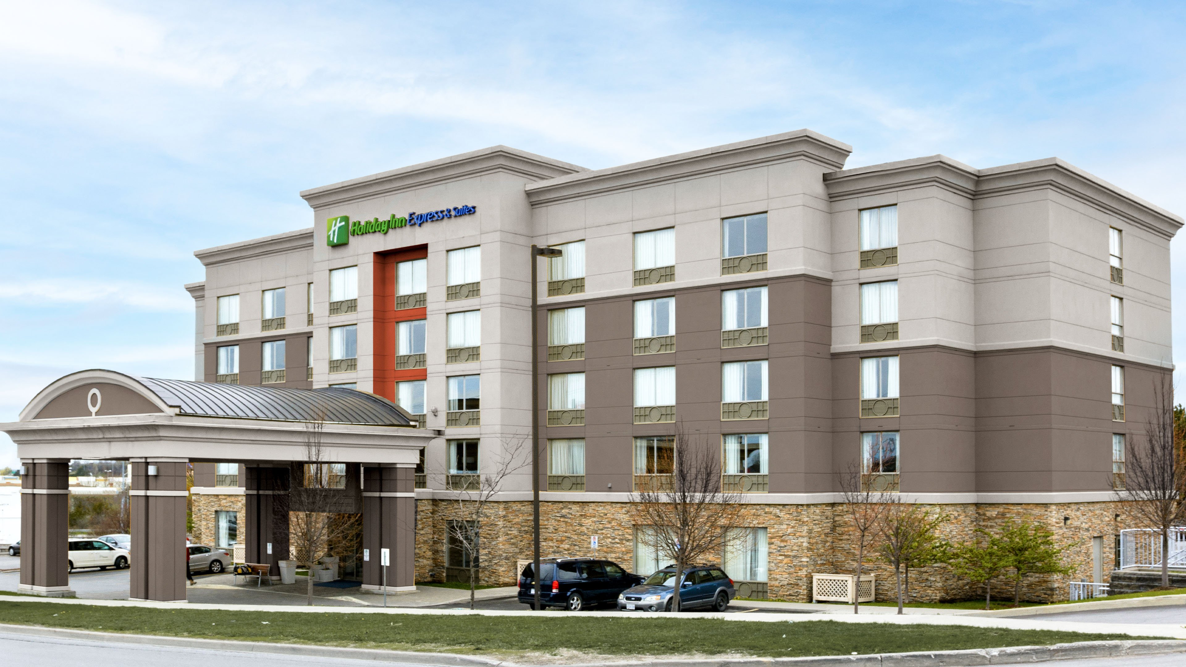 Holiday Inn Express Hotel Suites Kingston 64/72