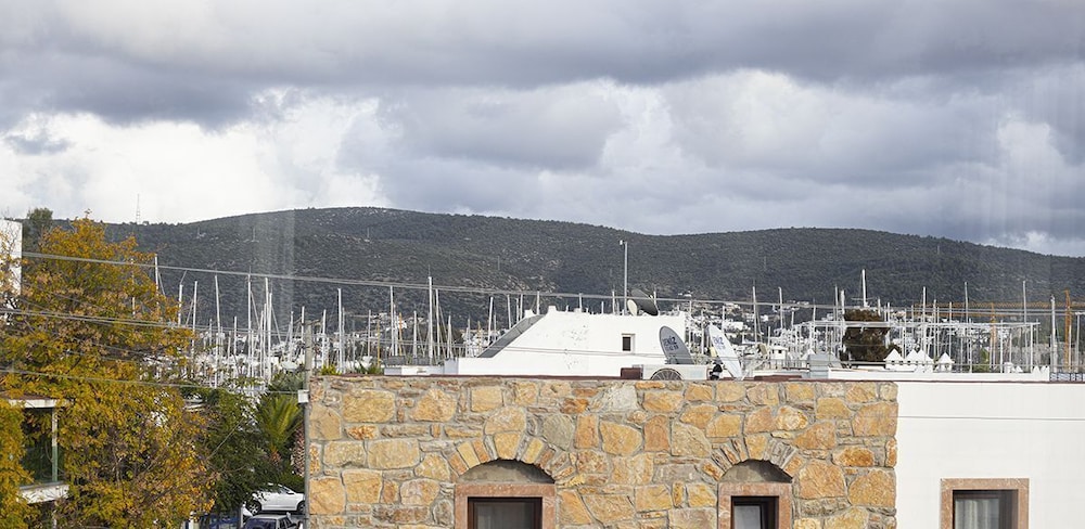 Marina Hotel Bodrum 33/34