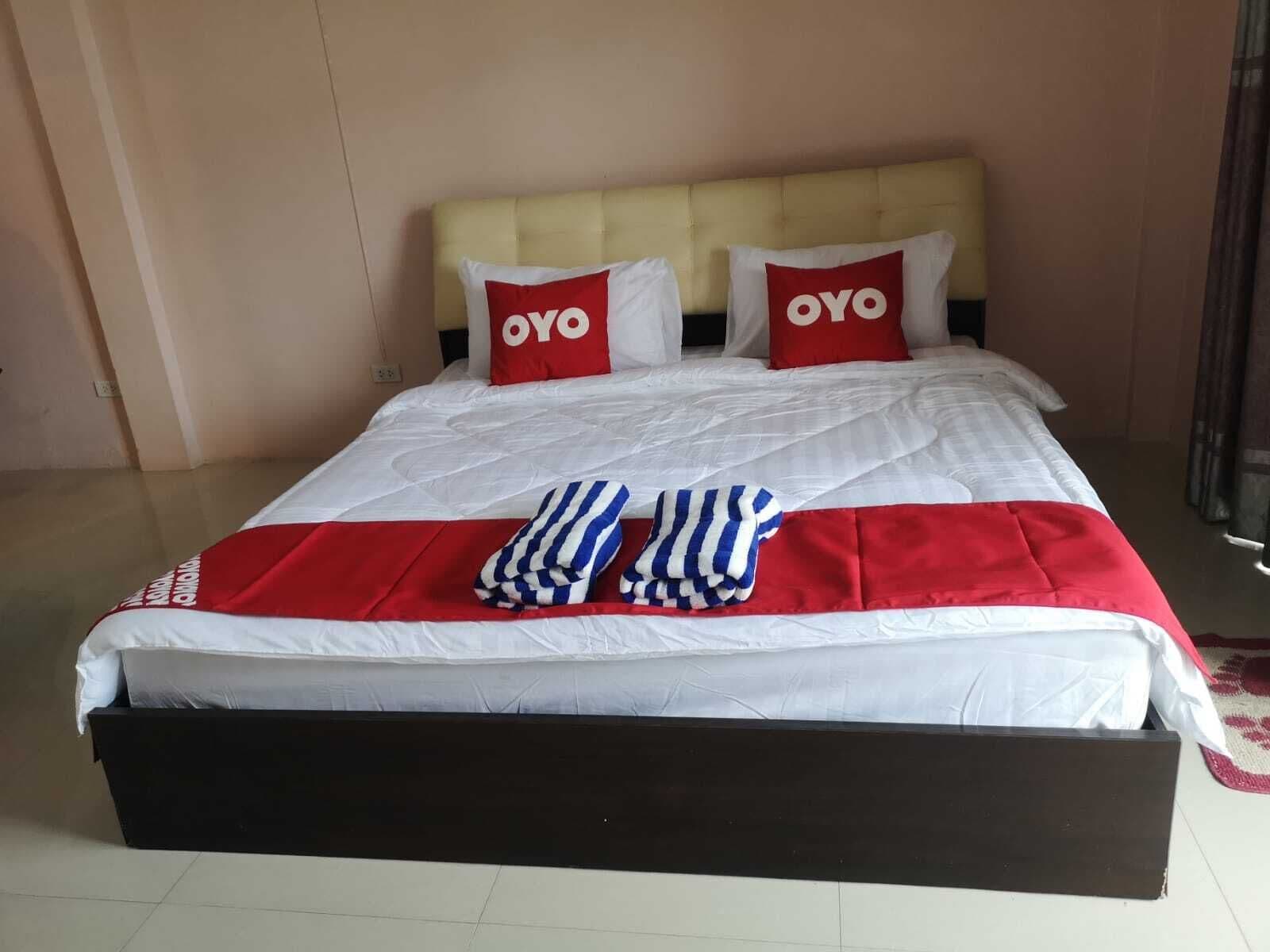 DELUXE, DOUBLE BED
