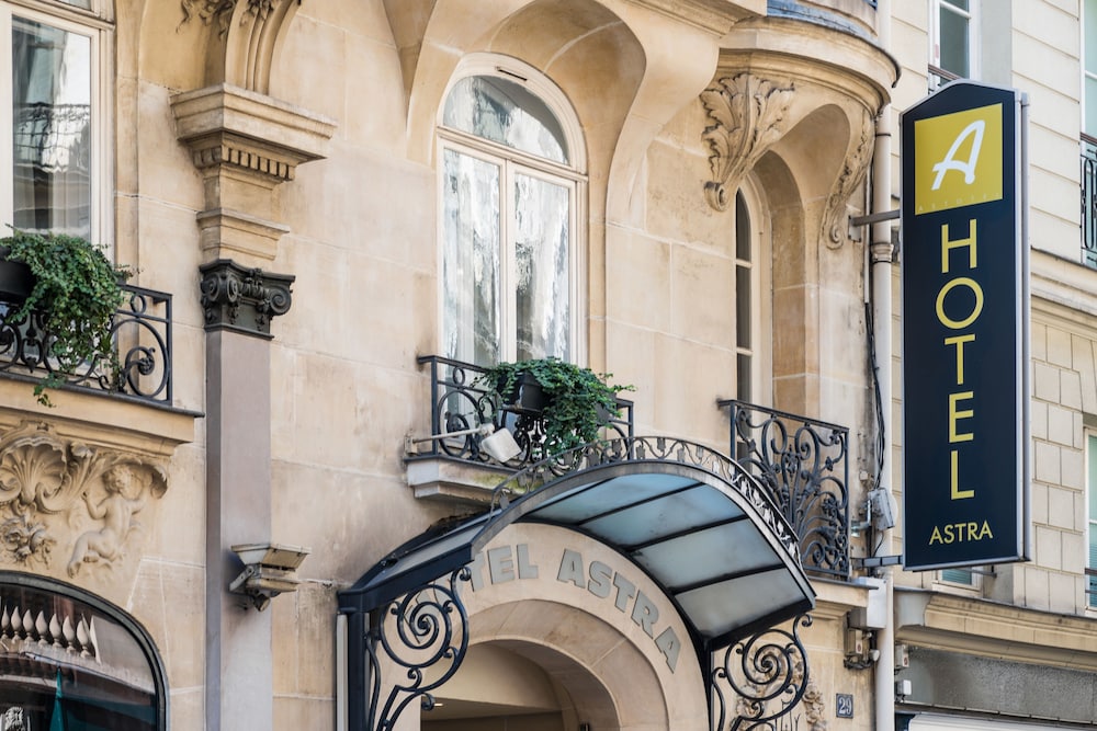 ASTRA OPERA in PARIS