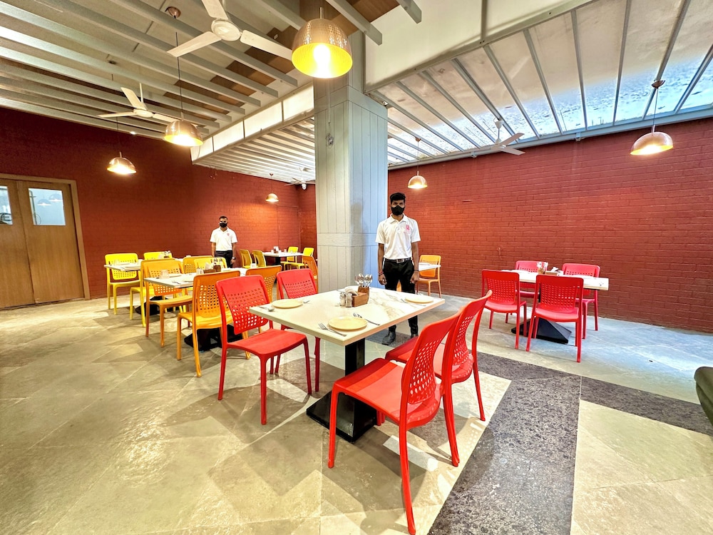 Hotel Anand Heritage 46/53