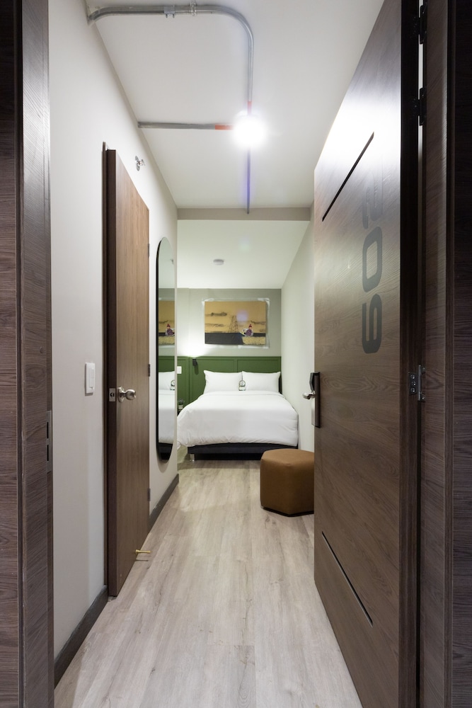 Bon 17 Hotel 19/27