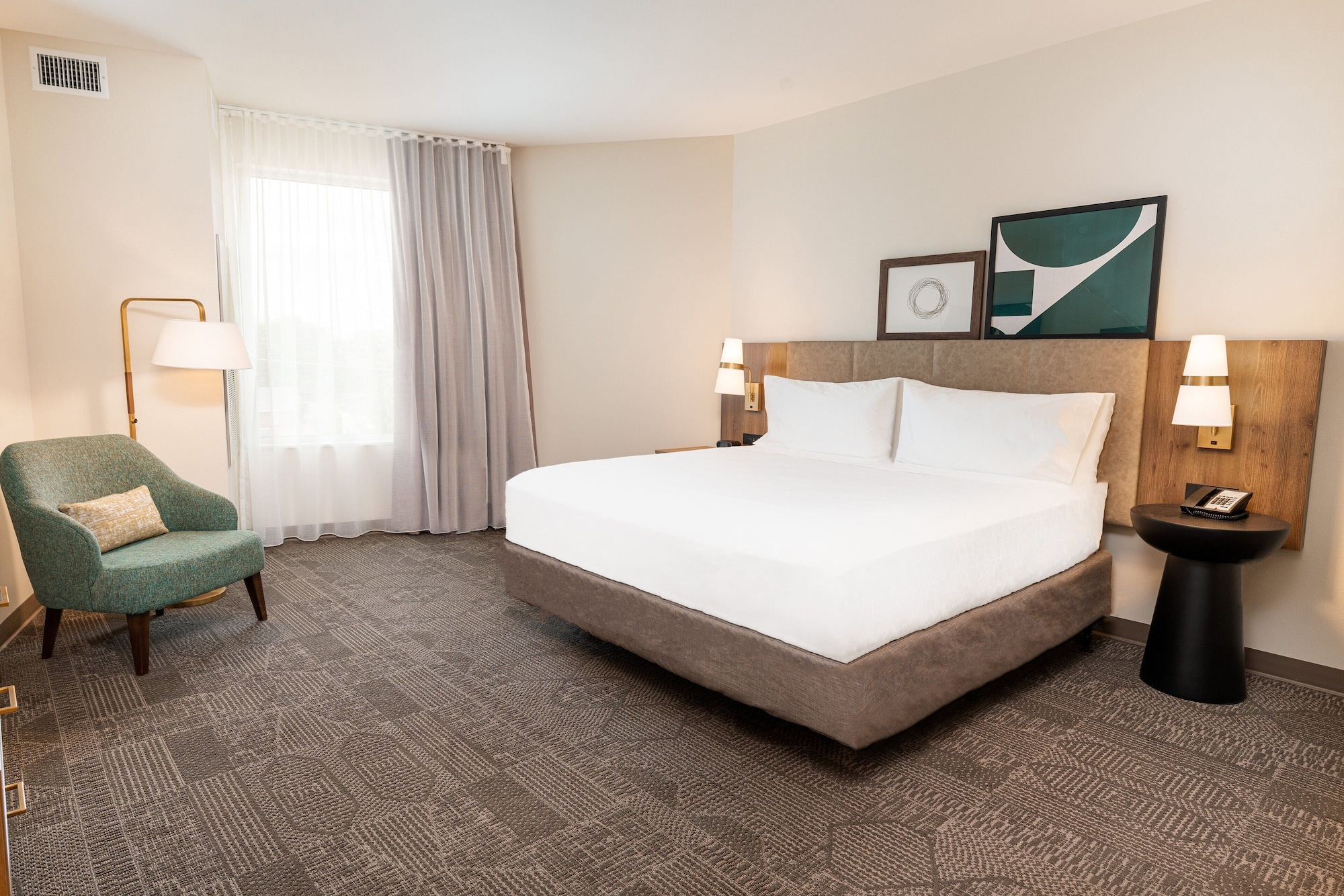 Studio, Suite, King Bed, Kitchen, Accessible